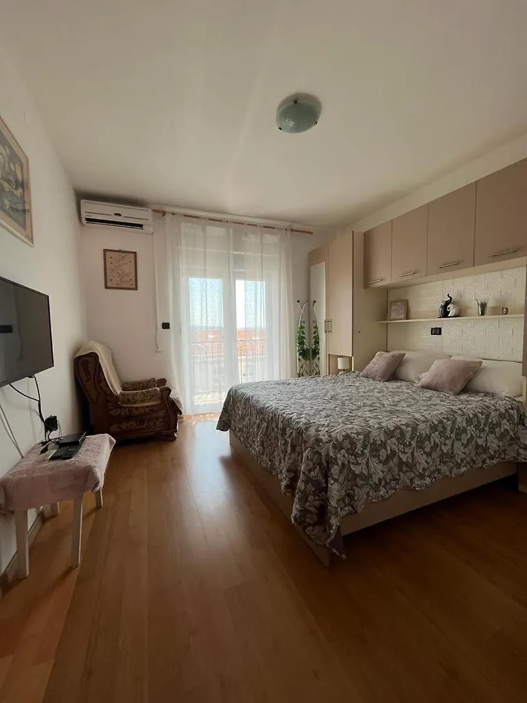 Apartman Ema 1, Crikvenica Apartment